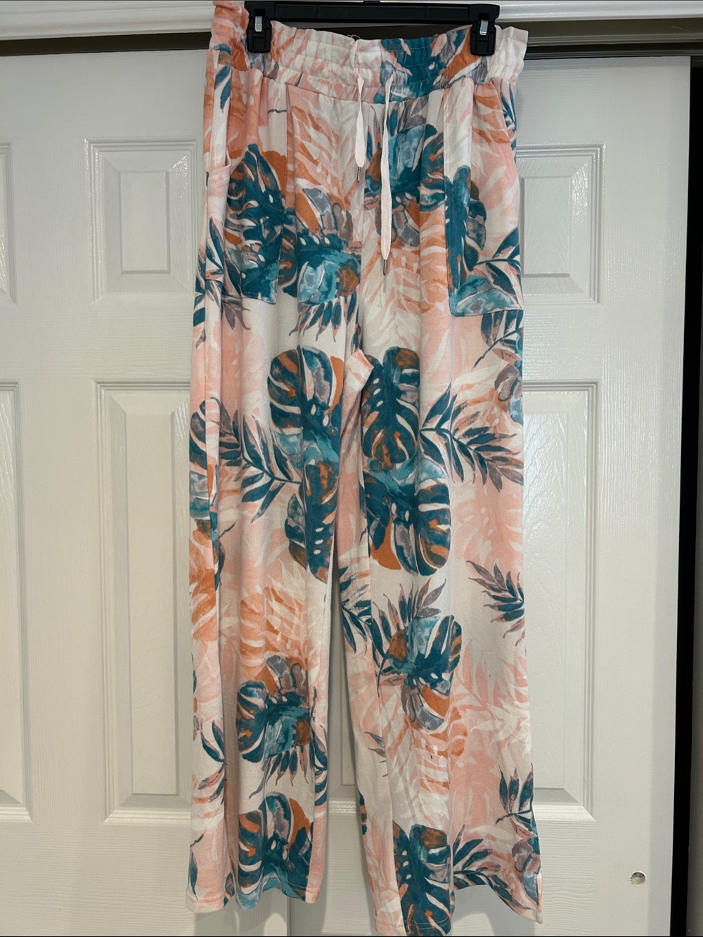Zac & Rachel Pink and Teal Tropical Wide-Leg sweat Pants
